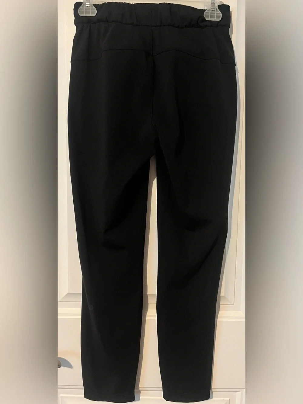 Lululemon On the Fly Pant - Black - Size 2 - Picture 3 of 5